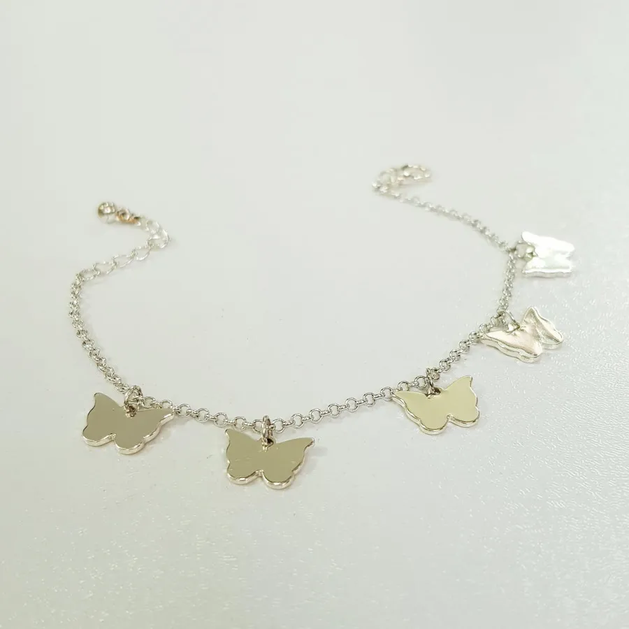 دستبند آویز دار پروانه ای