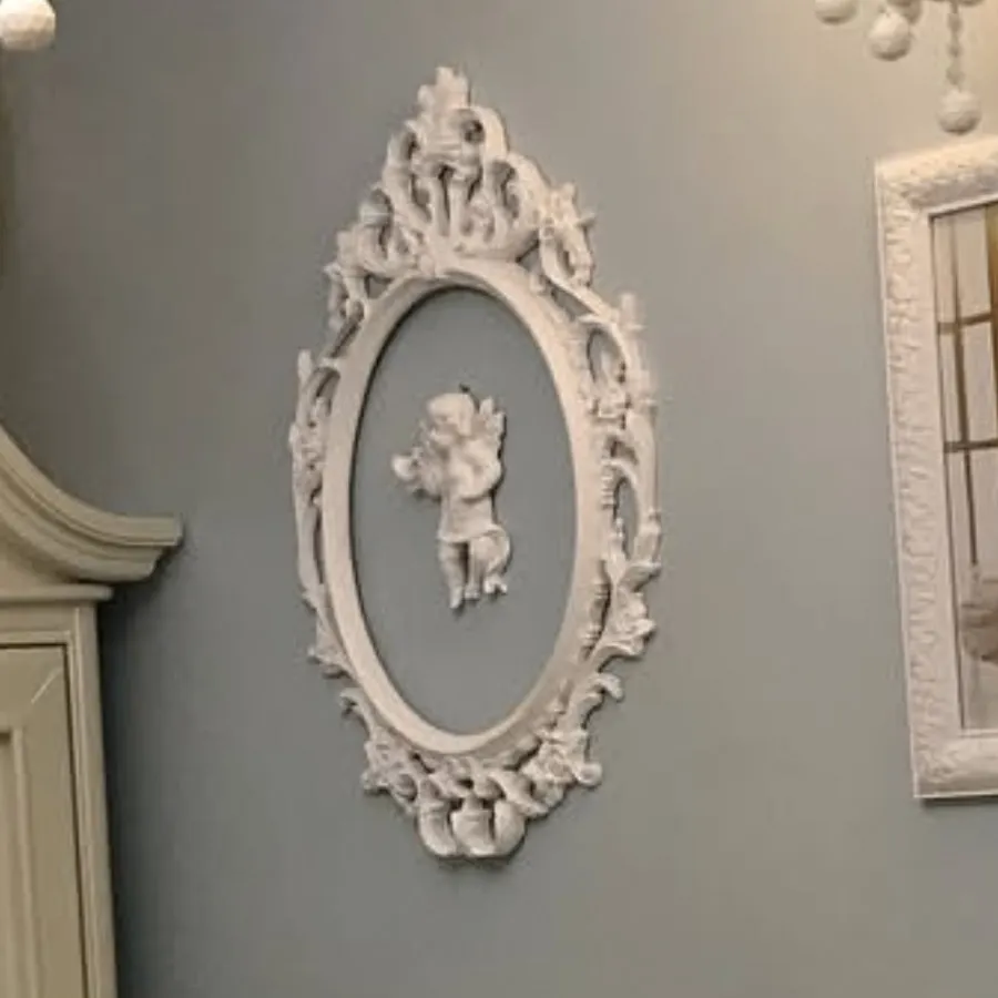 قاب گچ بری و فرشته