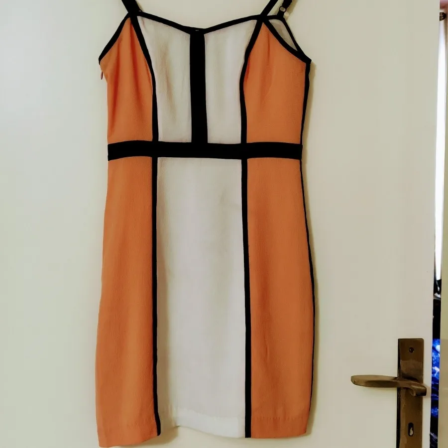 پیراهن تابستونی