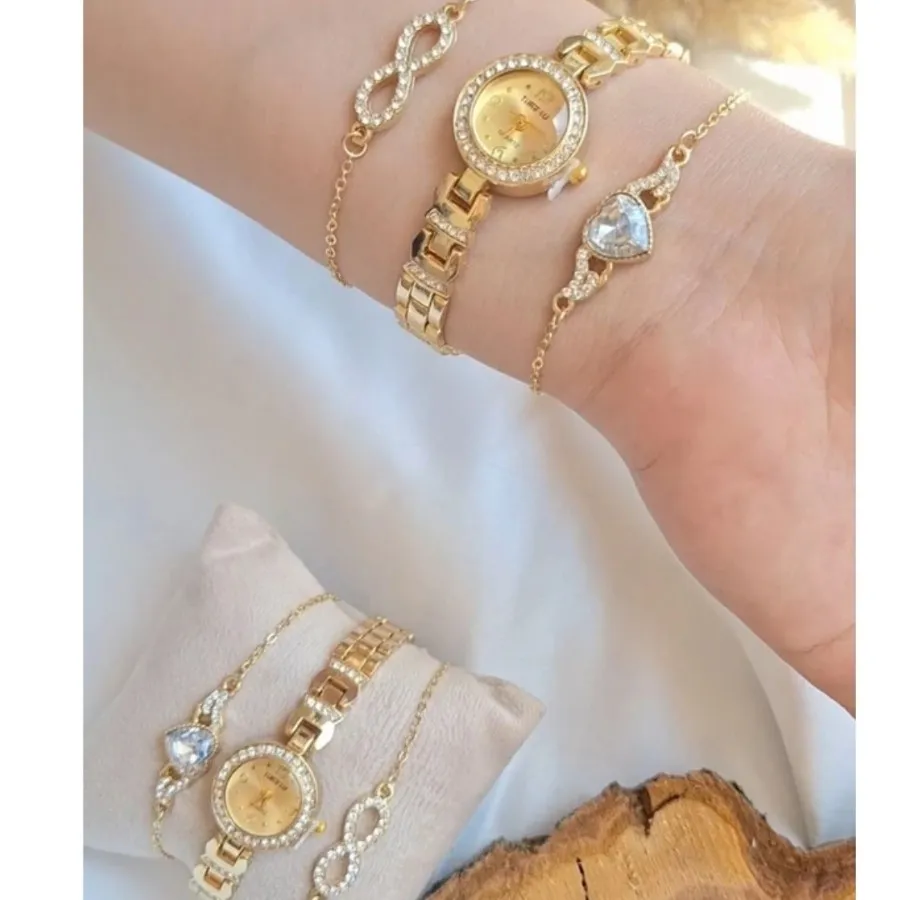 ست ساعت  و دو تا دستبند