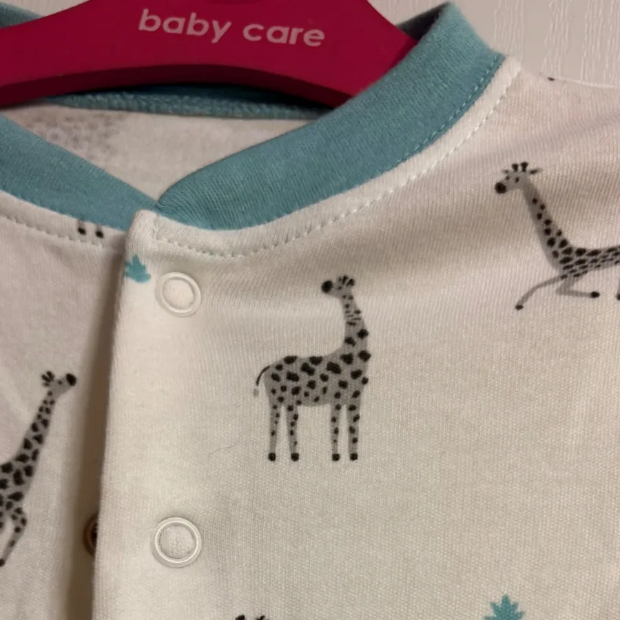 سرهمس جورابدار