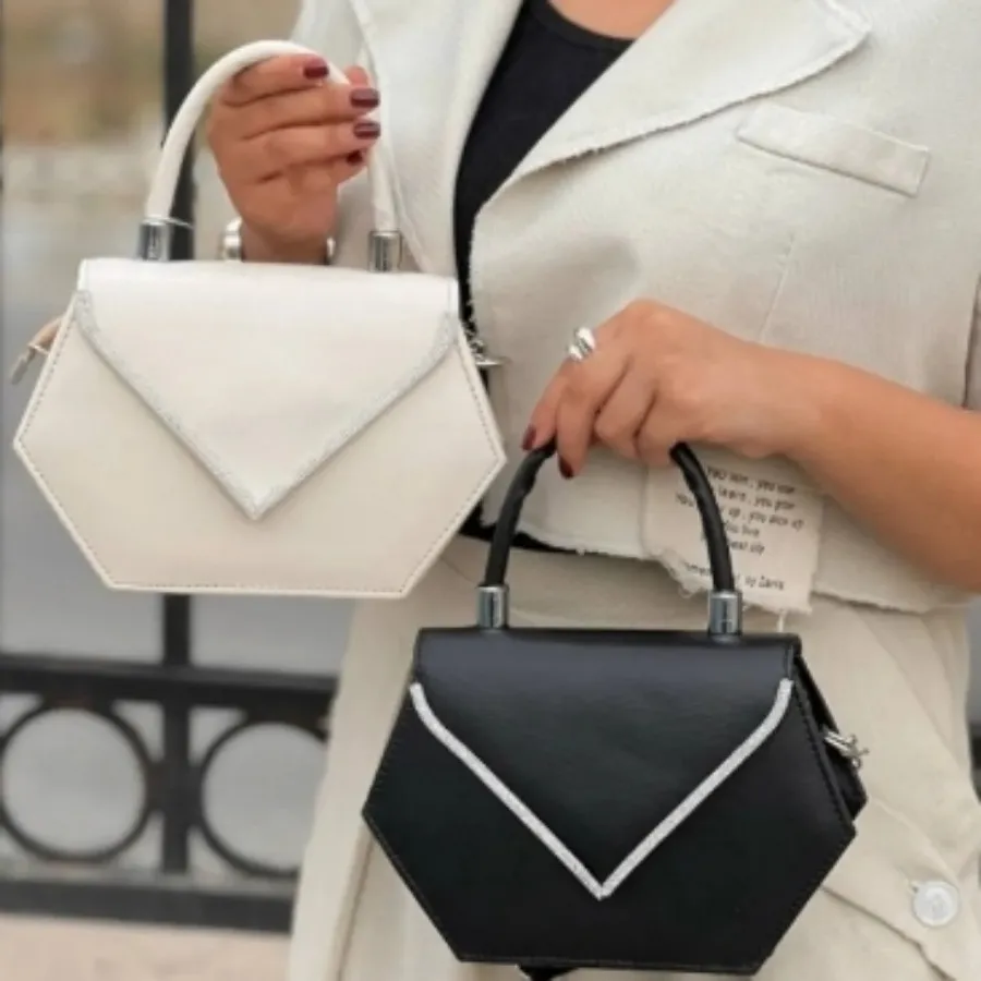 کیف کرمی نگین دار