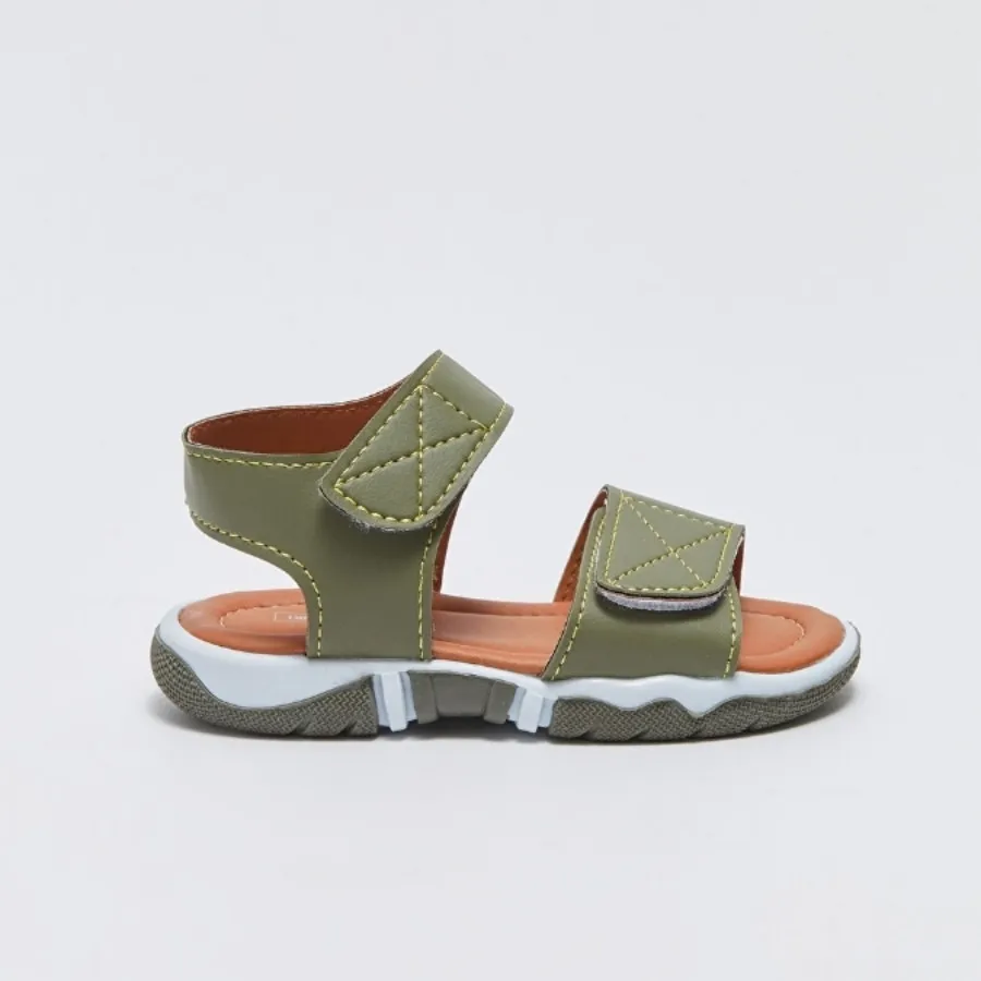 صندل اسپرت السی وایکیکی