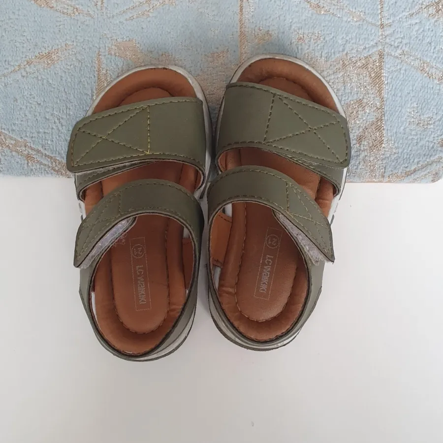 صندل اسپرت ال سی وایکیکی