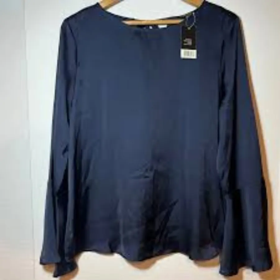 بلوز سرمه ای اسمار ا خارج