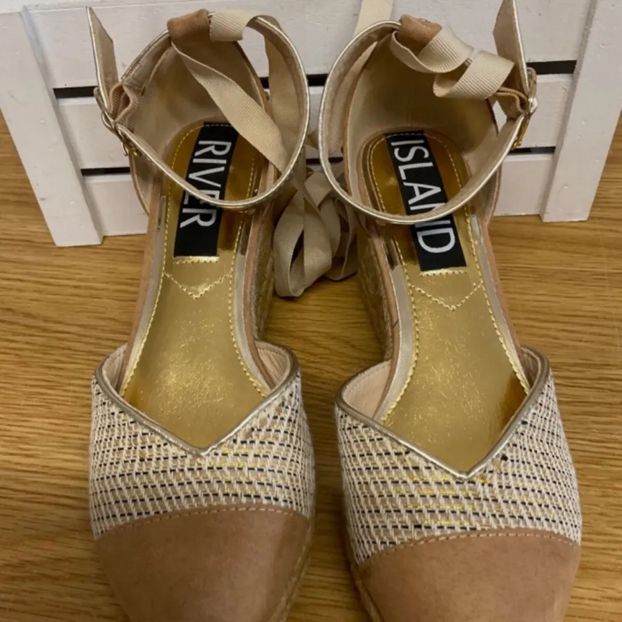 صندل River Islandسایز39