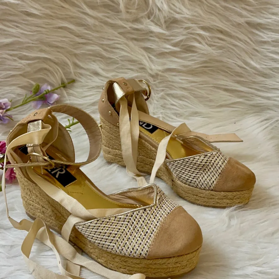 صندل River Islandسایز39