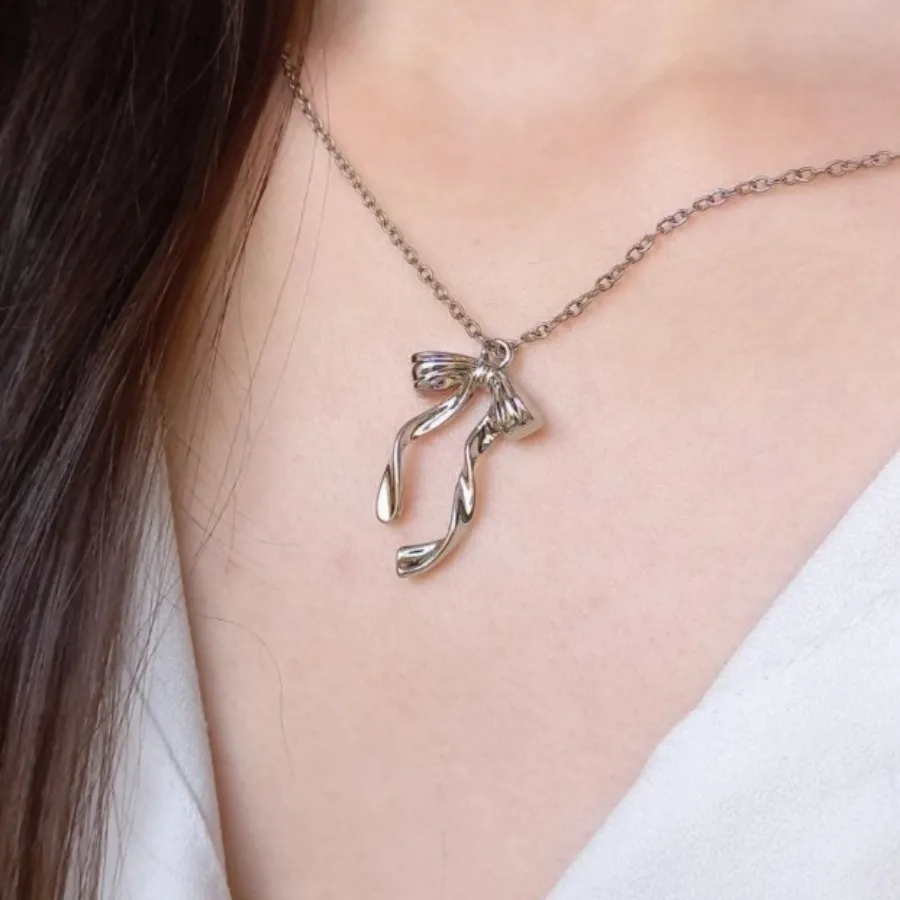 پلاک زنجیر پاپیون ترند