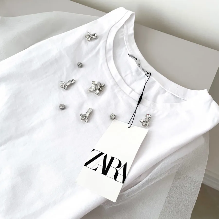 تیشرت سفید توری زارا