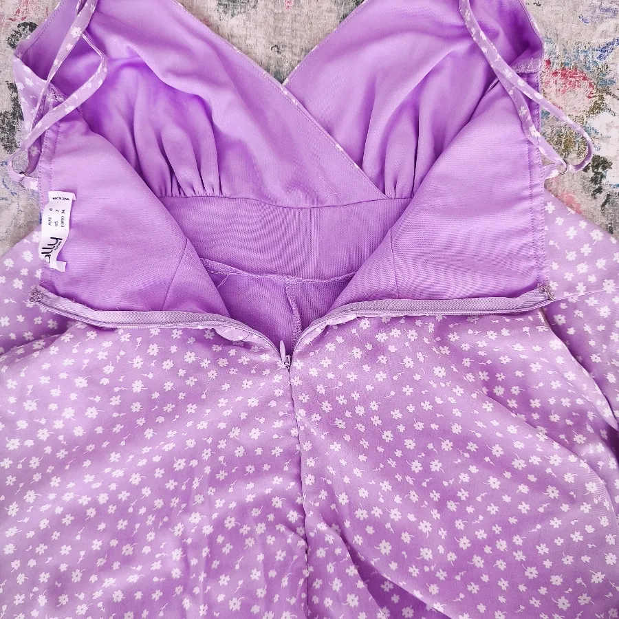 پیراهن عروسکی