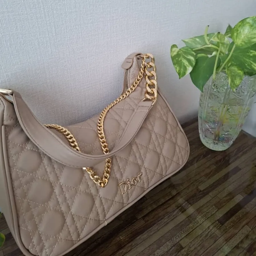 کیف ( ورق بزنید )