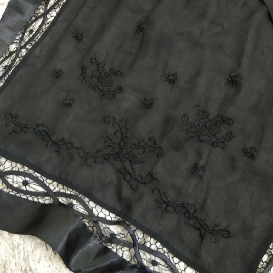 شال گلدوزی مجلسی مشکی