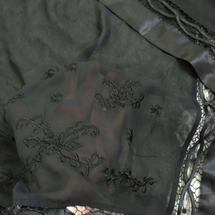 شال گلدوزی مجلسی مشکی