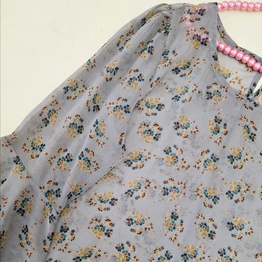 بلوز حریر گلدار