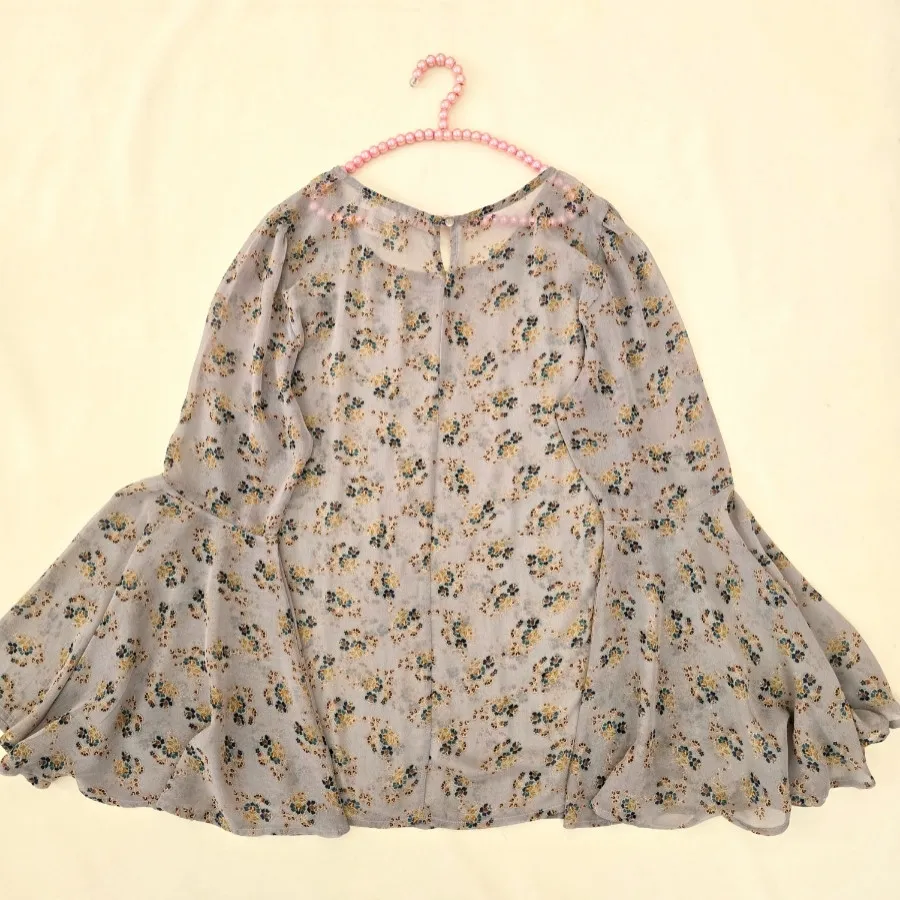 بلوز حریر گلدار