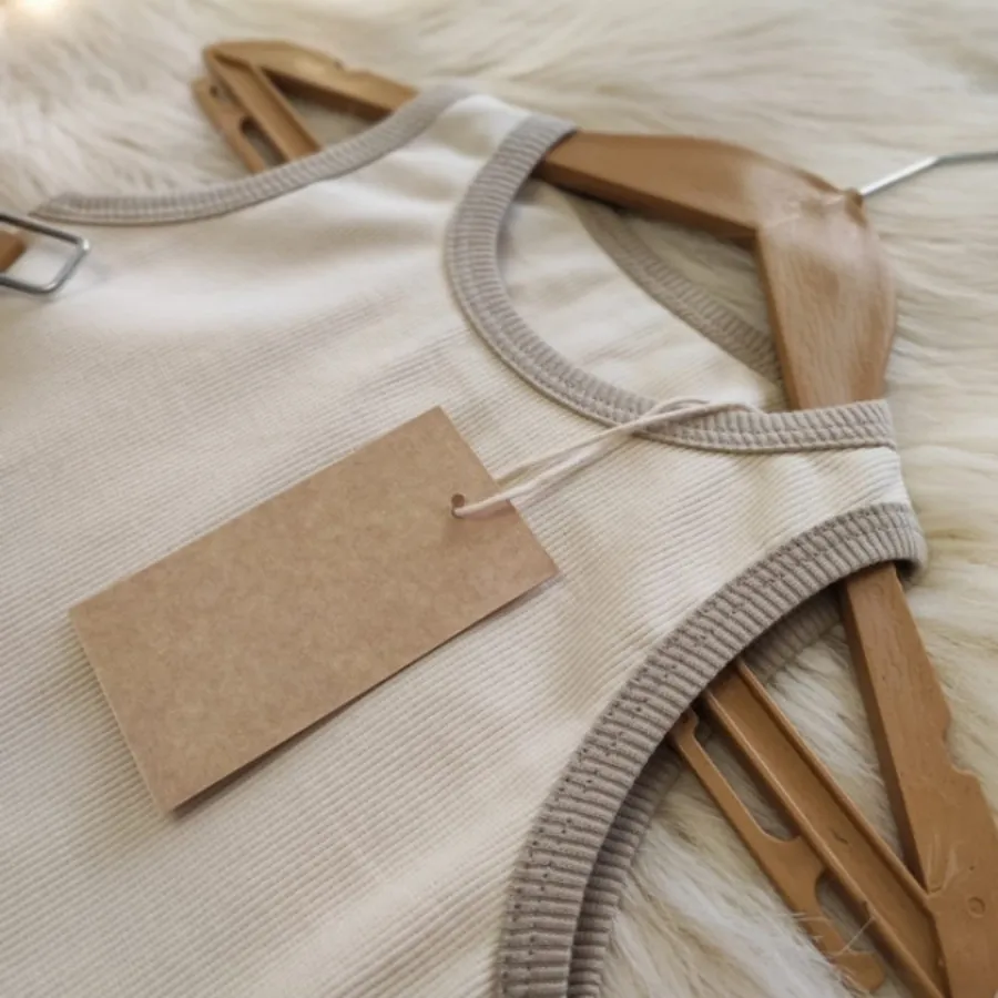 تاپ و دامن بچگانه