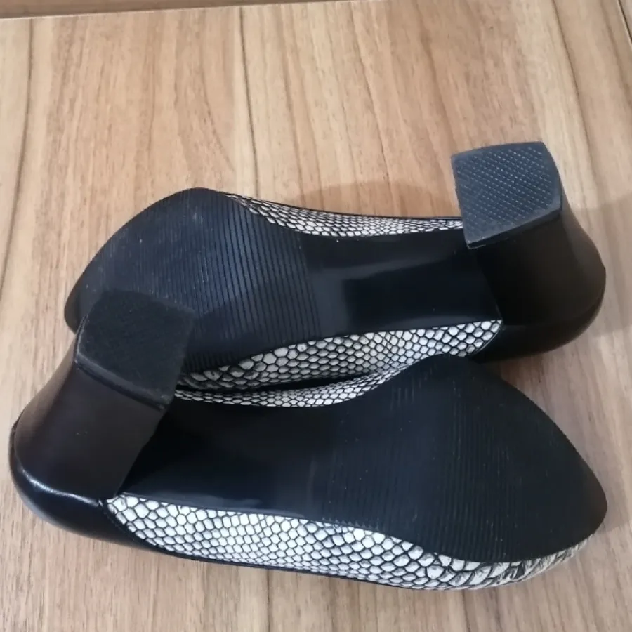 کفش پوست ماری