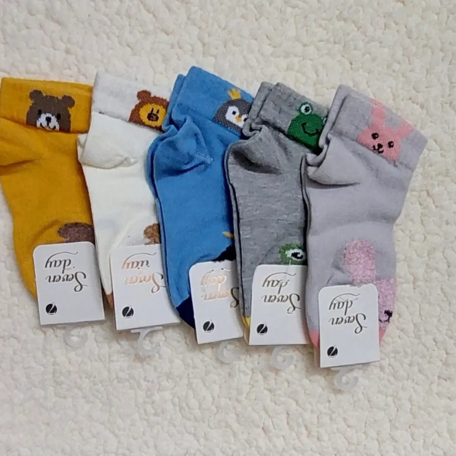 جوراب بچگانه