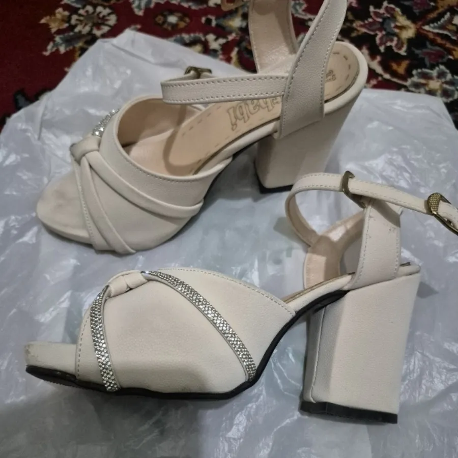 کفش سوارسکی