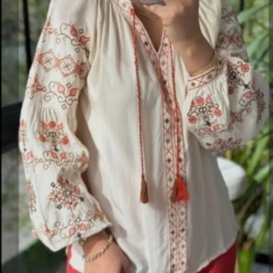 شومیز گل دوزی شده‌ ترک