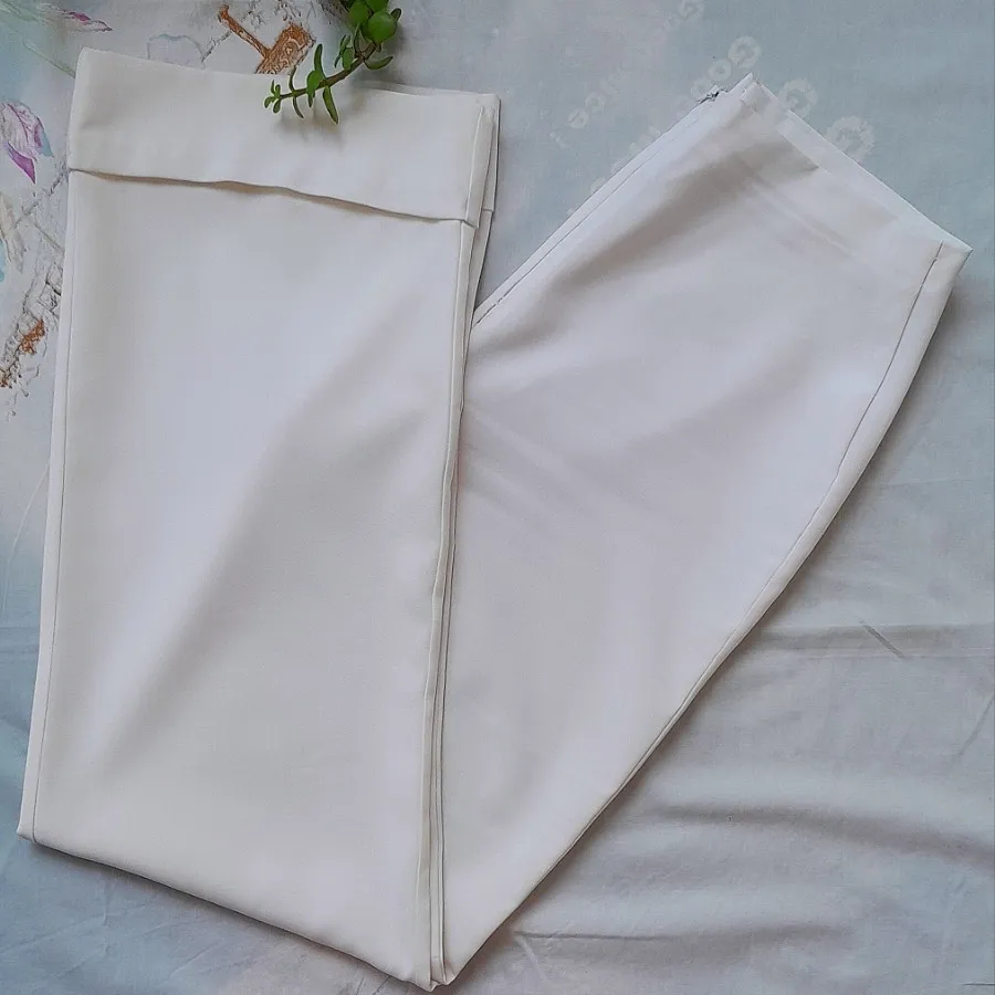 شلوار زنانه