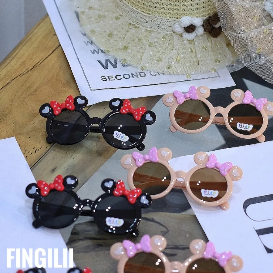 عینک آفتابی دخترانه میکی