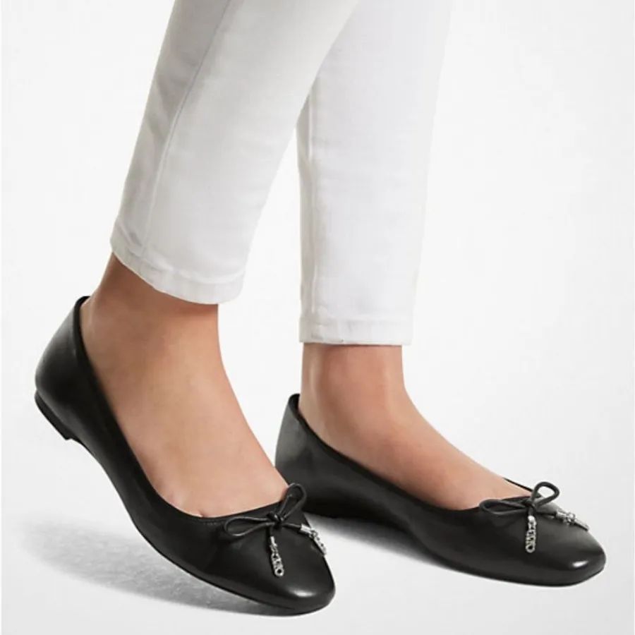 کفش مایکل کورس