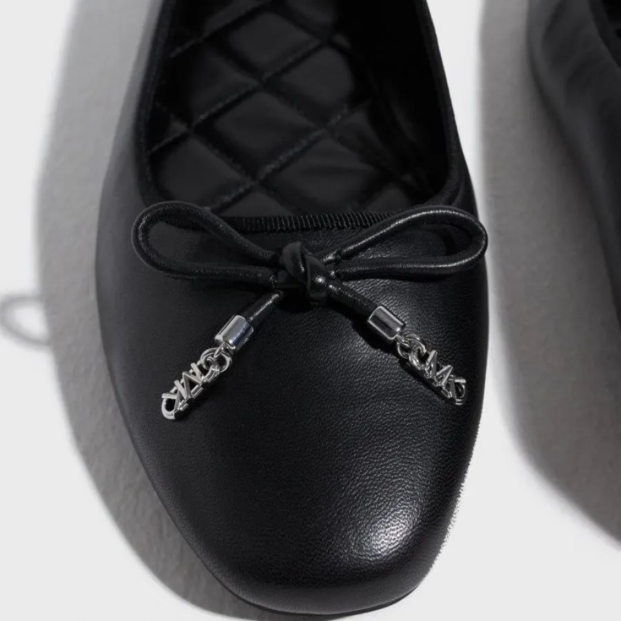 کفش مایکل کورس