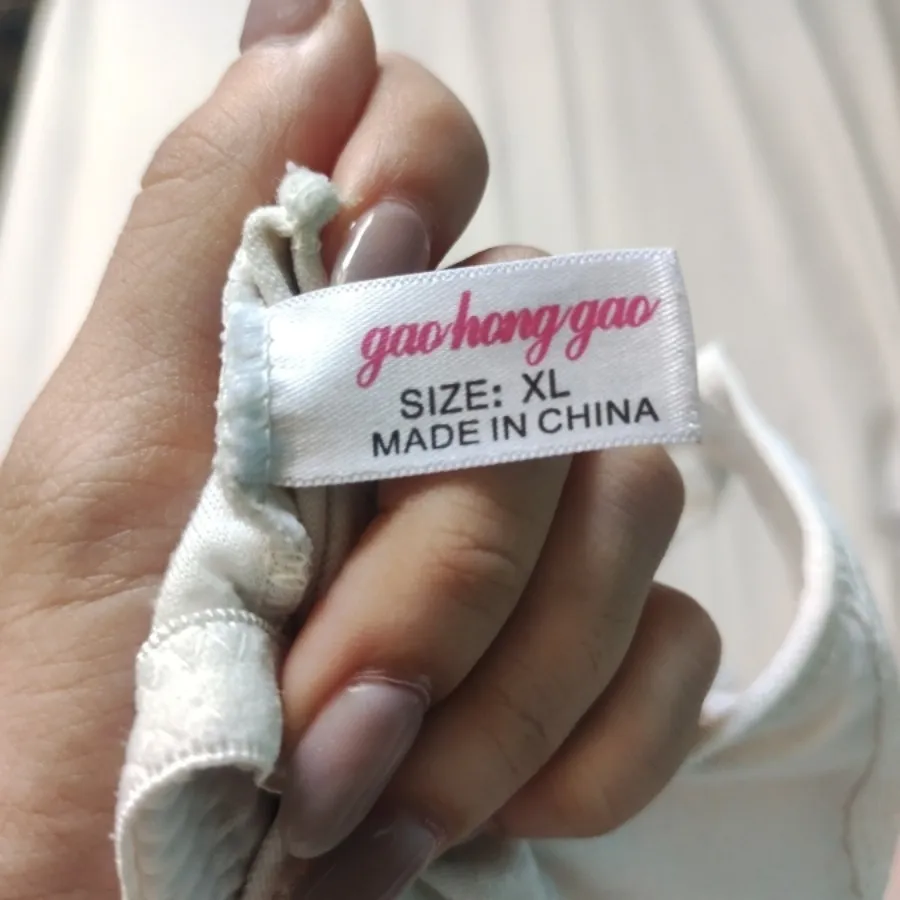 نیمتنه سفید / سوتین