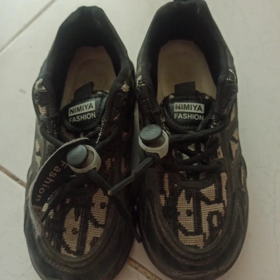 کفش چراغدار