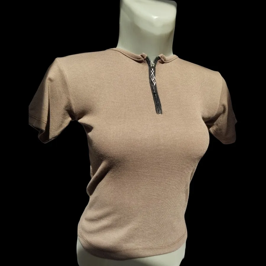 کراپ نیم زیپ طرح برگ