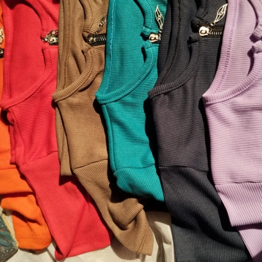 کراپ نیم زیپ طرح برگ