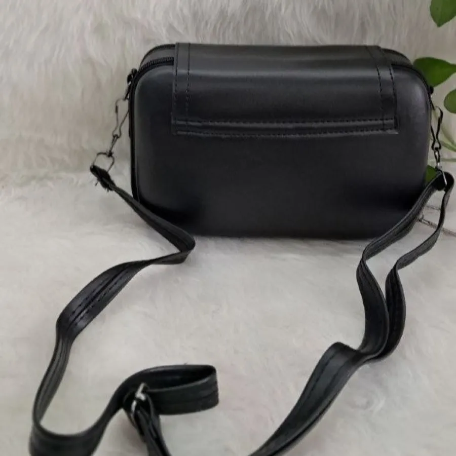 کیف پاسپورتی نیکا