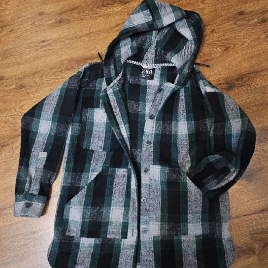 ژاکت پشمی کلاه دار