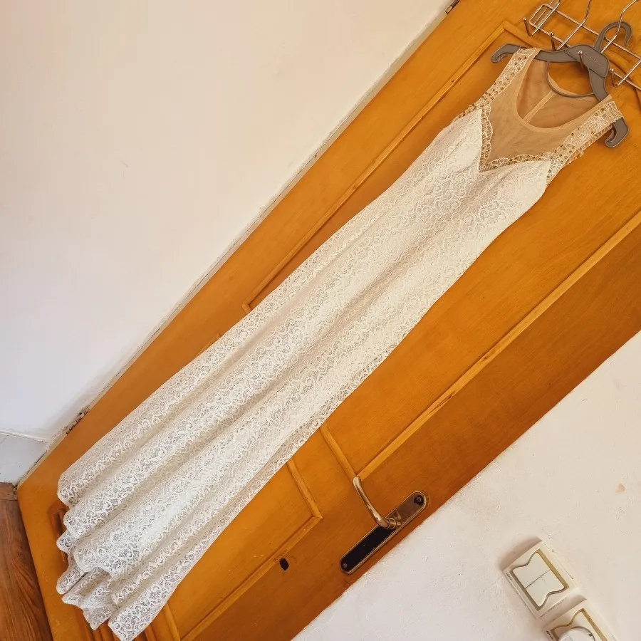 لباس مجلسی گیپور سفید