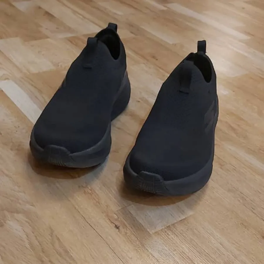 کفش اسکیچرز اصل