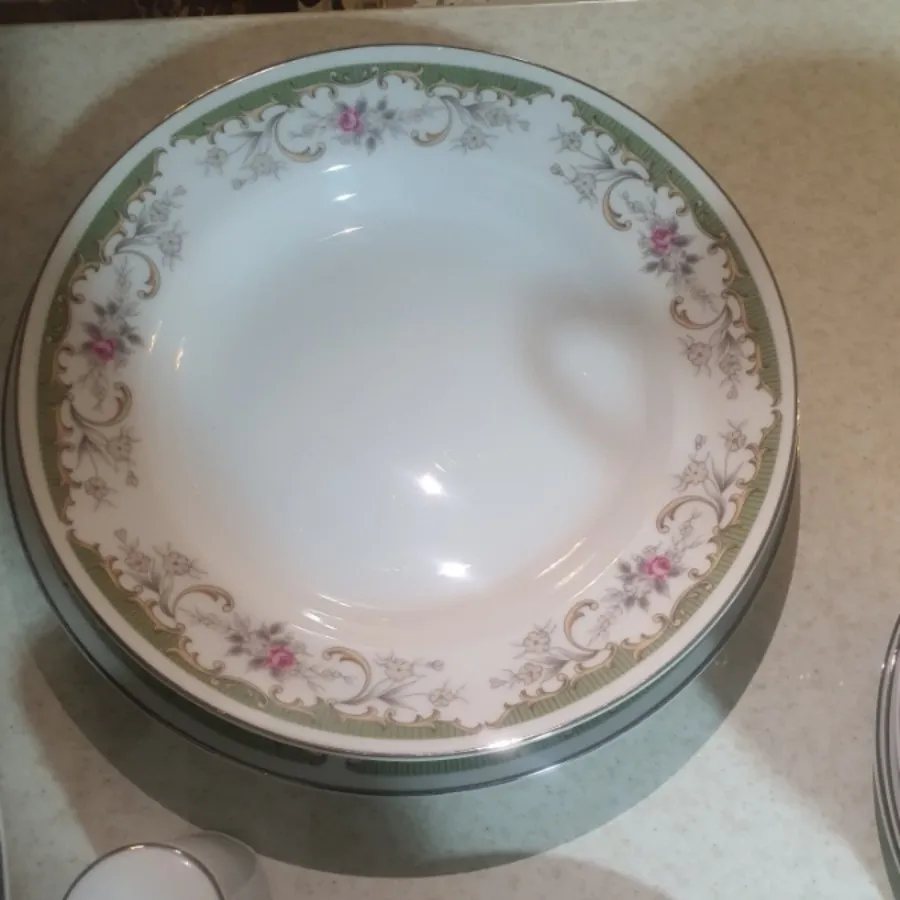 سرویس چینی گل سلطنتی