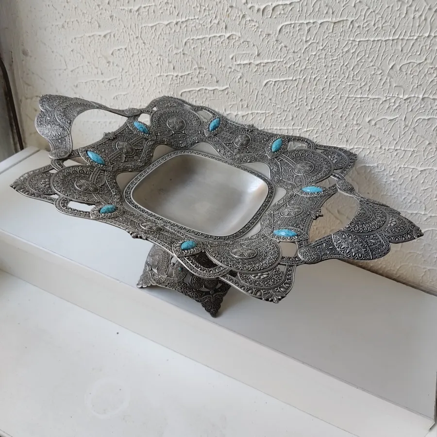 شیرینی خوری پیوتر