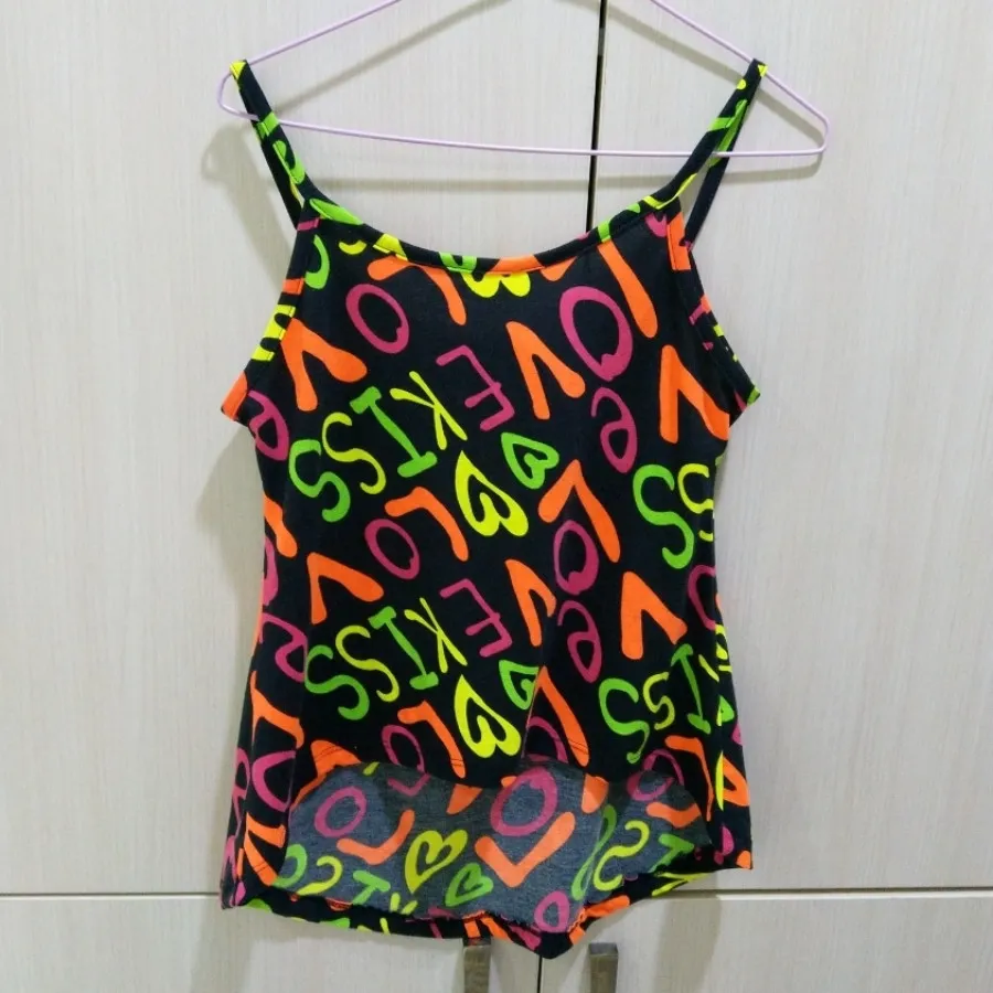 تاپ زنانه و دخترانه