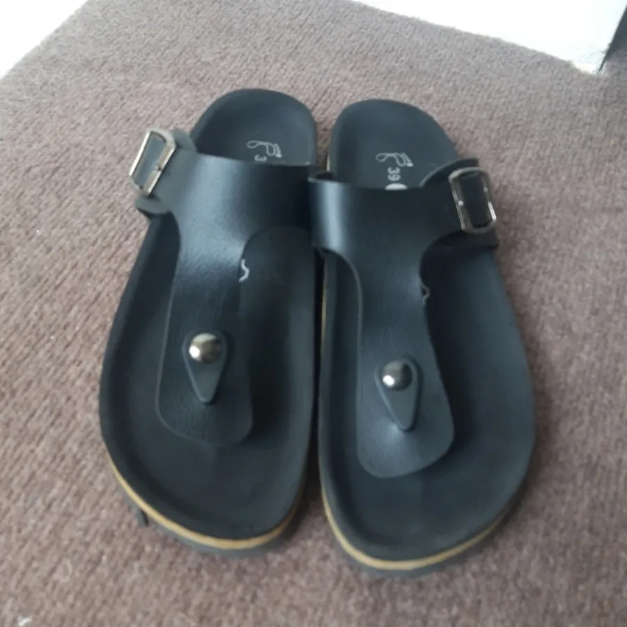 صندل تایلندی مشکی