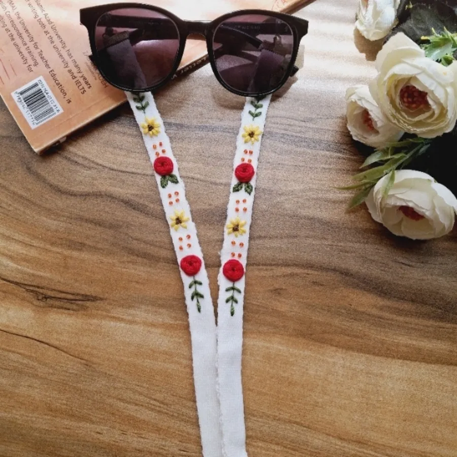 بند عینک گلدوزی