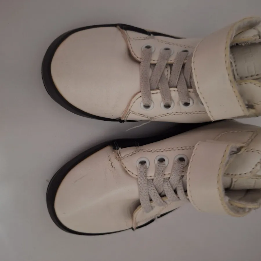 کفش پسرانه خارجی