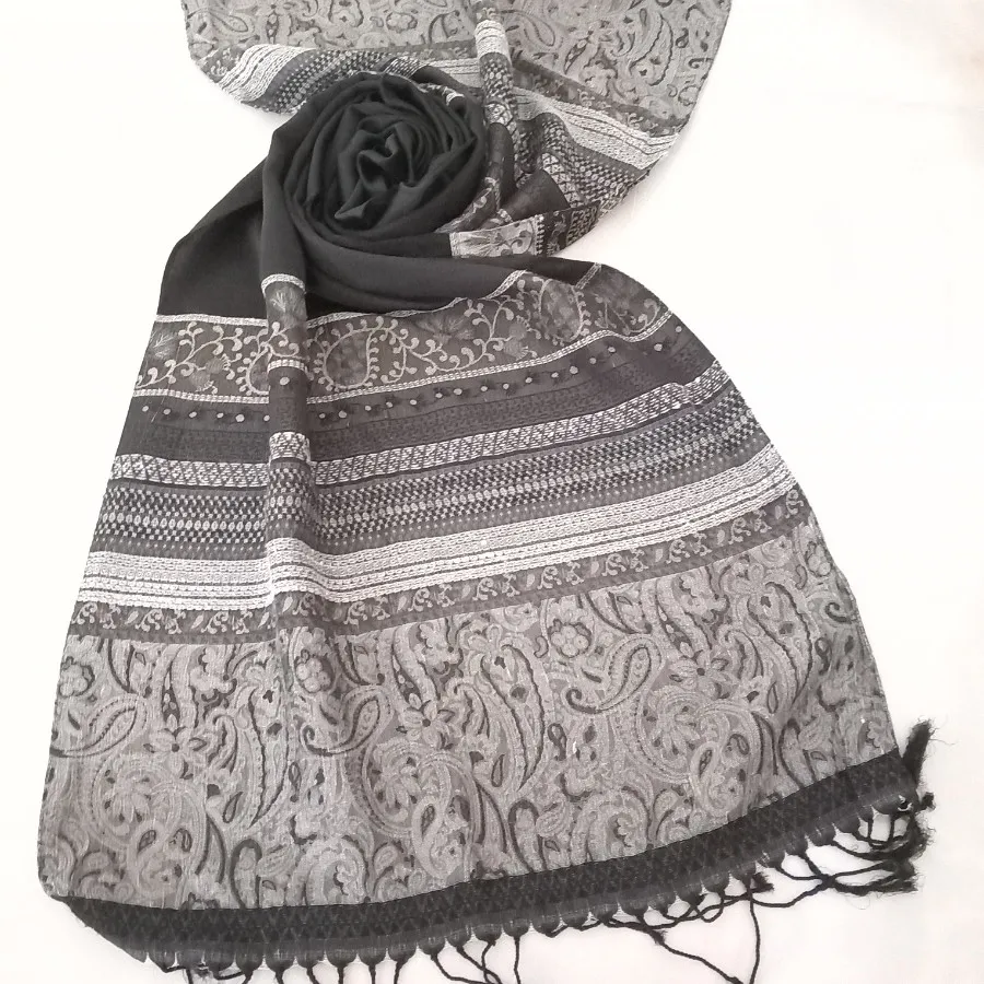 شال نخی مشکی