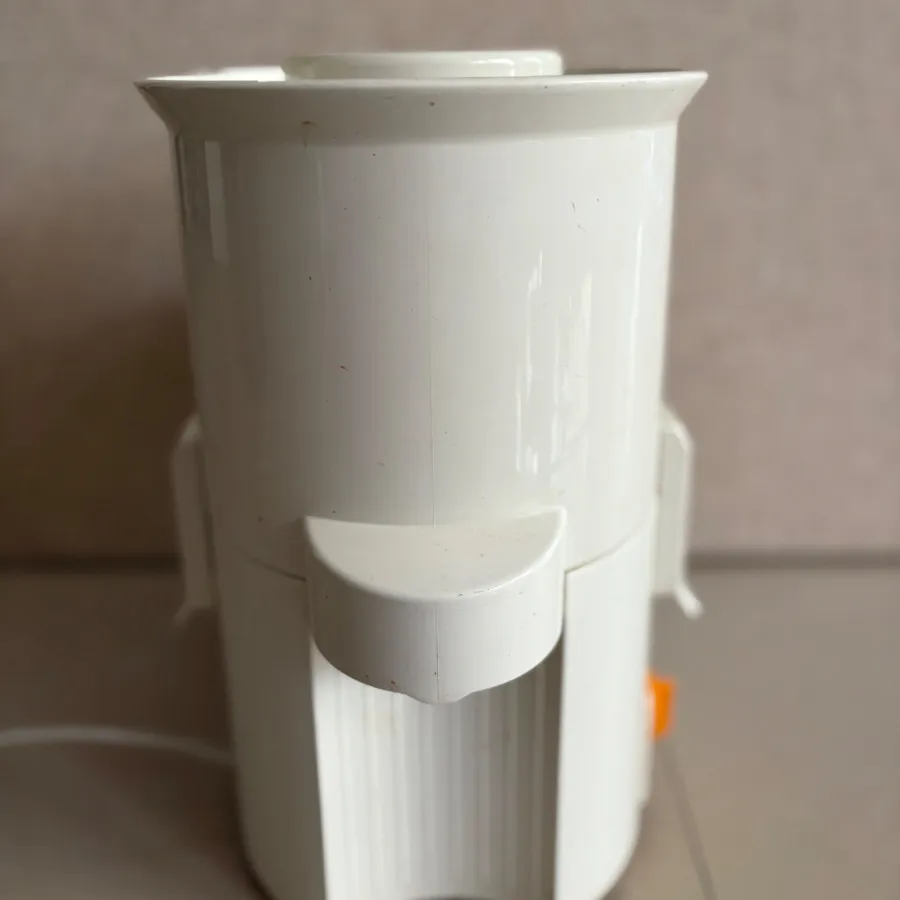 آب میوه گیری برقی AEG