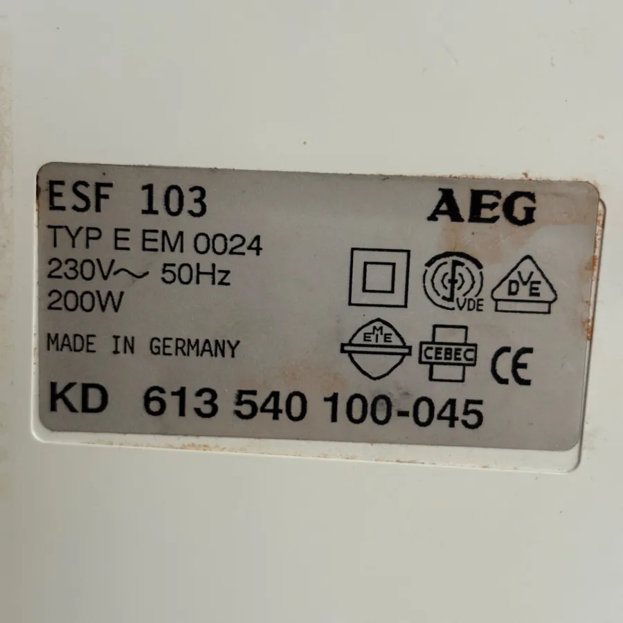 آب میوه گیری برقی AEG