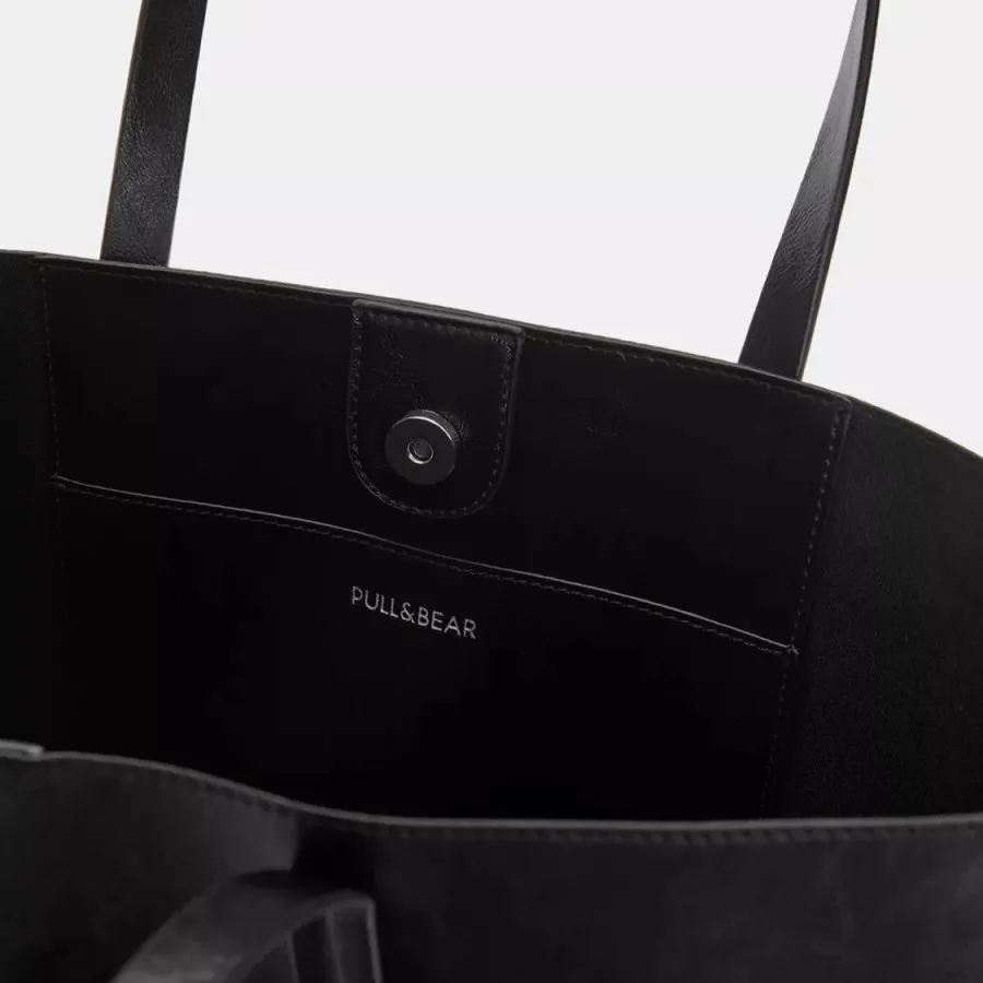 کیف مشکی پل اند بیر