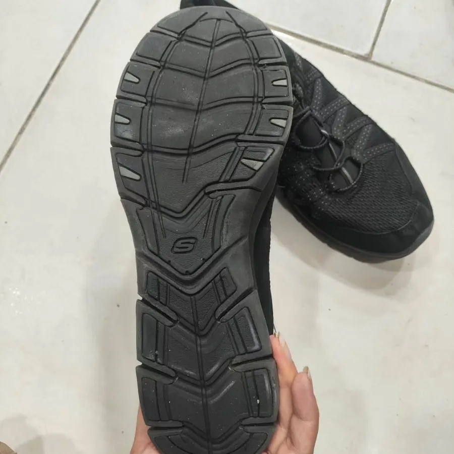 کفش کتونی اسکیچرزاورجینال