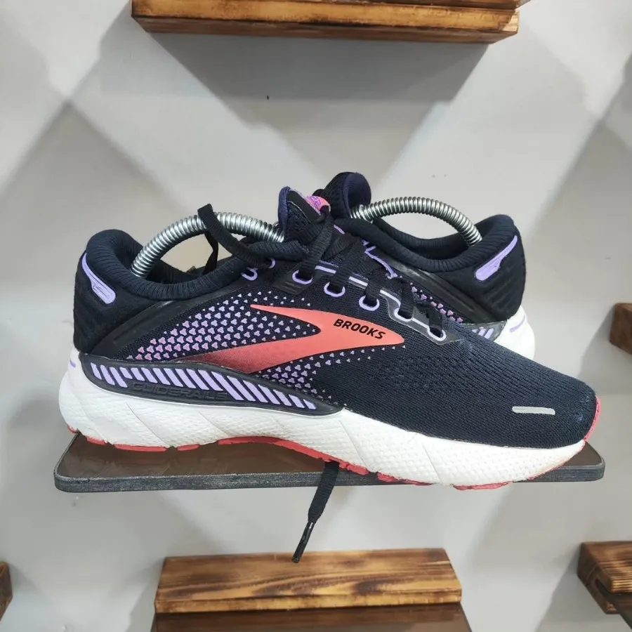 کفش کتونی اورجینال