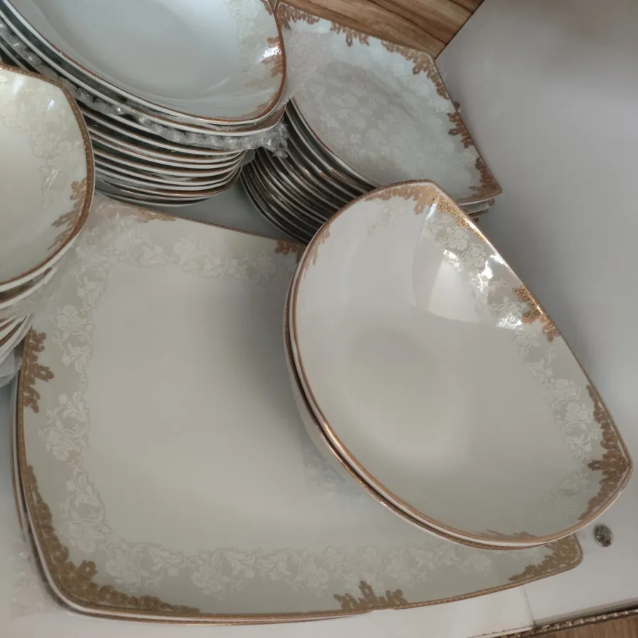 سرویس غذاخوری