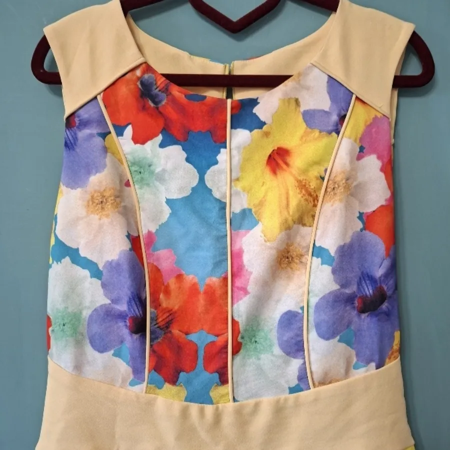 پیراهن کوتاه